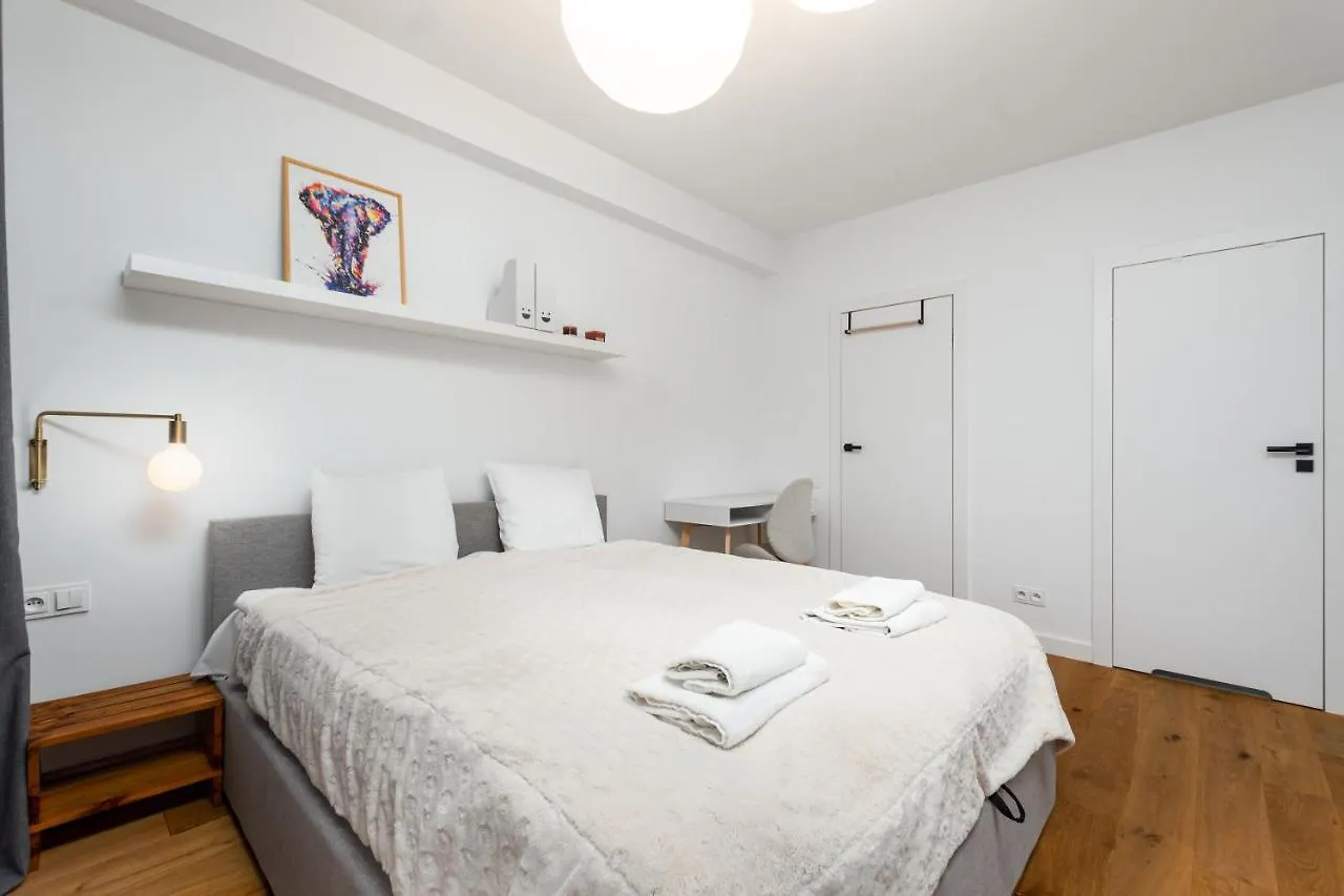 Pory 57 By Homeprime Warsaw Apartment